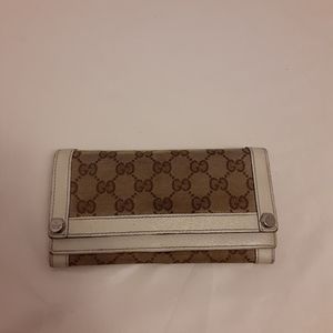 Gucci vintage wallet